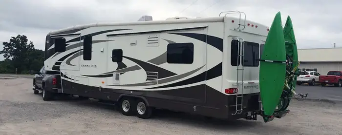 Can You Rent A Truck To Tow A Fifth Wheel? (Where, Cost, Checklist) – Commutter